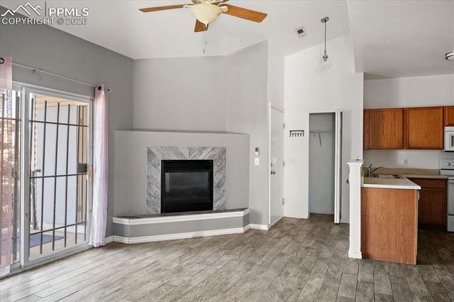 2002 Legacy Ridge View 207, Colorado Springs, CO 80910