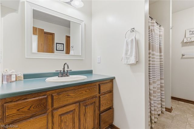 313 Glenview Avenue, Dover, OH 44622