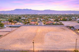 Miller Lane, Las Vegas, NV 89149