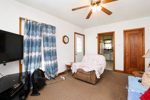 1916 6th Street, Perry, IA 50220
