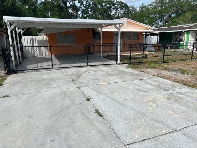 2010 E GENESEE STREET, Tampa, FL 33610