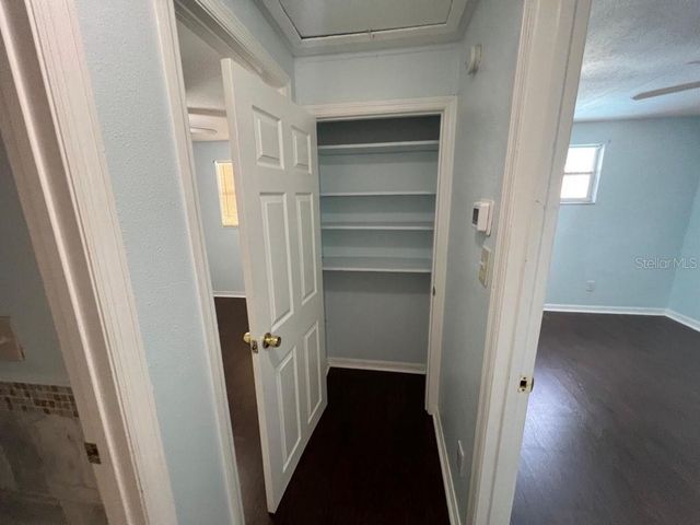 2010 E GENESEE STREET, Tampa, FL 33610