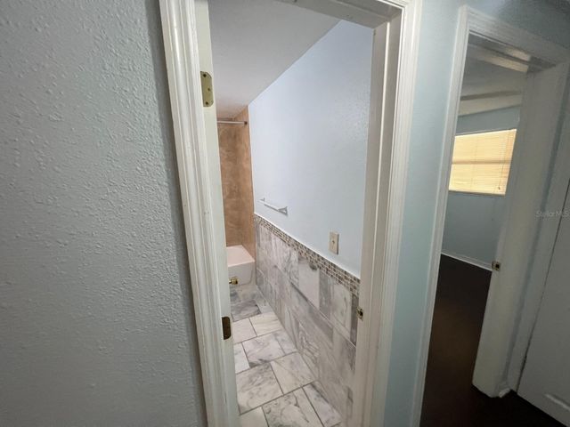 2010 E GENESEE STREET, Tampa, FL 33610