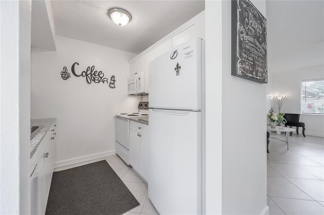 3206 W AZEELE STREET 129, Tampa, FL 33609