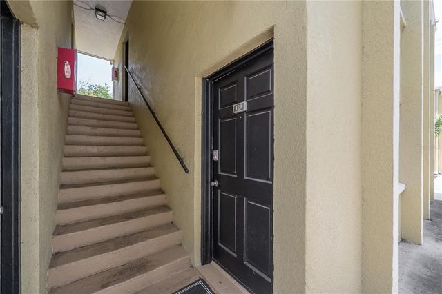 3206 W AZEELE STREET 129, Tampa, FL 33609