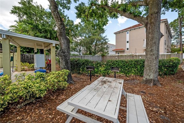 3206 W AZEELE STREET 129, Tampa, FL 33609