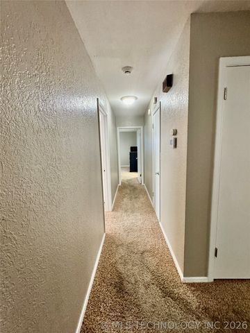 1111 Surrey Street S, Ardmore, OK 73401