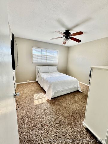 1111 Surrey Street S, Ardmore, OK 73401