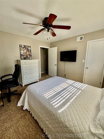 1111 Surrey Street S, Ardmore, OK 73401