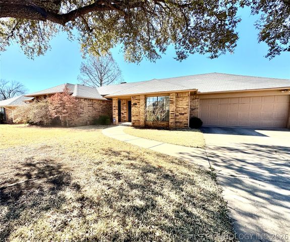 1111 Surrey Street S, Ardmore, OK 73401