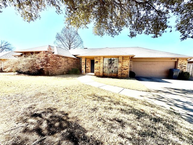 1111 Surrey Street S, Ardmore, OK 73401