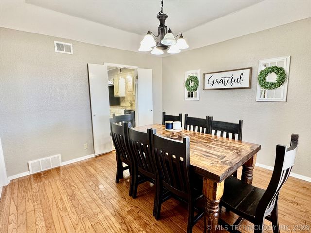 1111 Surrey Street S, Ardmore, OK 73401