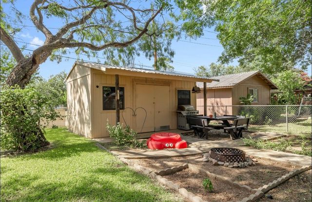1703 Southgate Drive, Brownwood, TX 76801