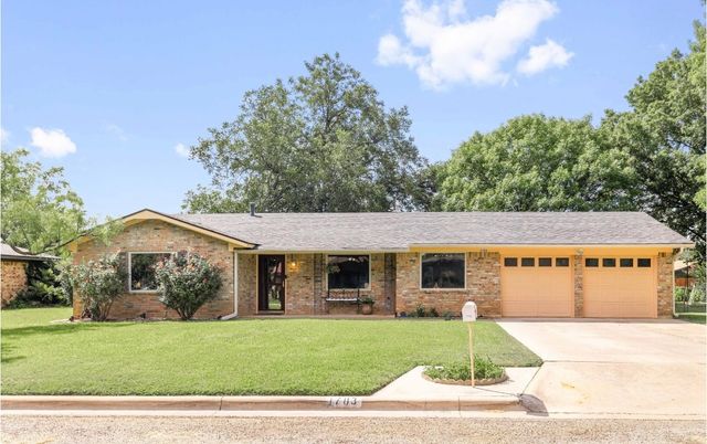 1703 Southgate Drive, Brownwood, TX 76801
