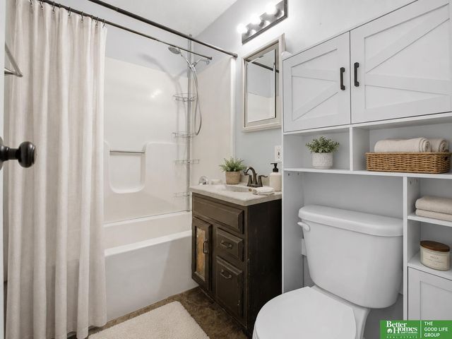 7416 Frederick Avenue, La Vista, NE 68128