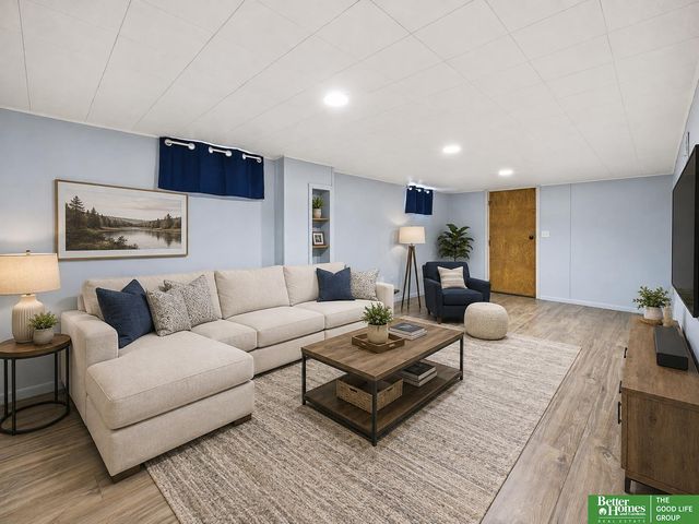 7416 Frederick Avenue, La Vista, NE 68128