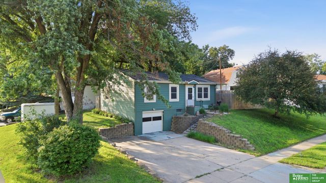 7416 Frederick Avenue, La Vista, NE 68128