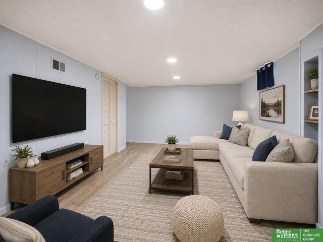 7416 Frederick Avenue, La Vista, NE 68128