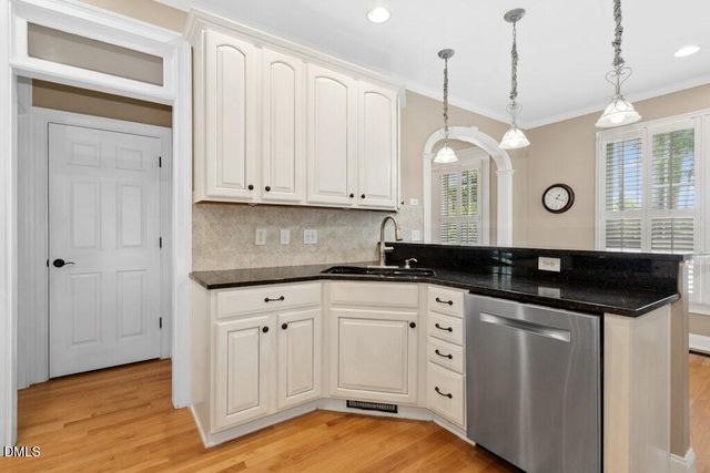 732 Parkridge Drive, Clayton, NC 27527