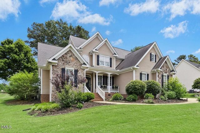 732 Parkridge Drive, Clayton, NC 27527