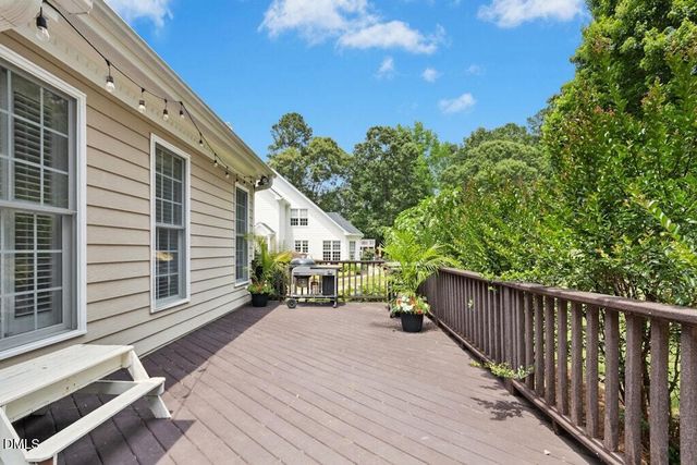 732 Parkridge Drive, Clayton, NC 27527