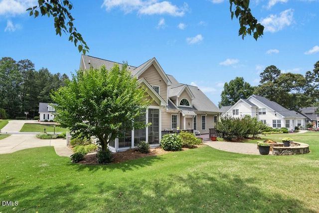 732 Parkridge Drive, Clayton, NC 27527