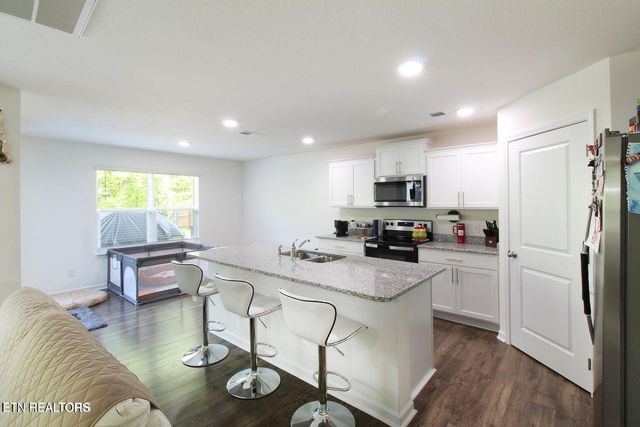 9428 Avian Forest Lane, Heiskell, TN 37754