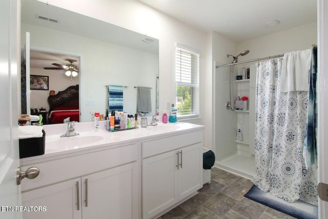 9428 Avian Forest Lane, Heiskell, TN 37754