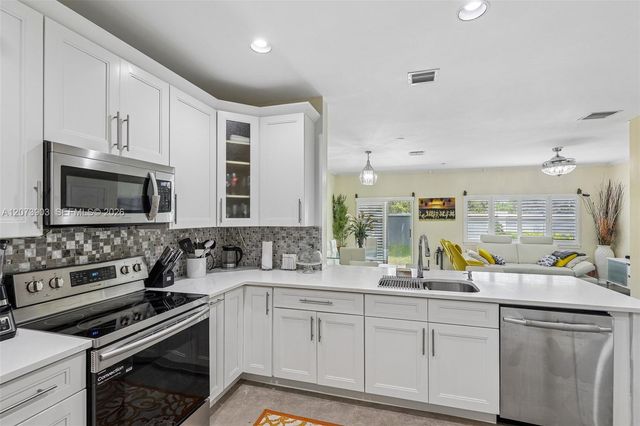 13215 NW 7th Drive, Plantation, FL 33325