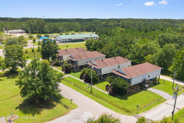 10057 Road 560 Road, 10051, 10057, 10061, 10067, Bay Saint Louis, MS 39520