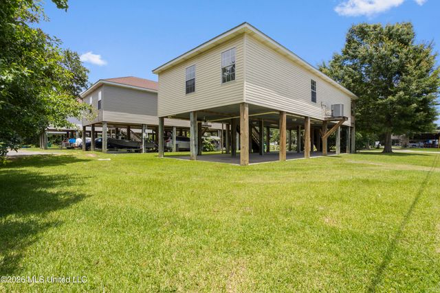10057 Road 560 Road, 10051, 10057, 10061, 10067, Bay Saint Louis, MS 39520