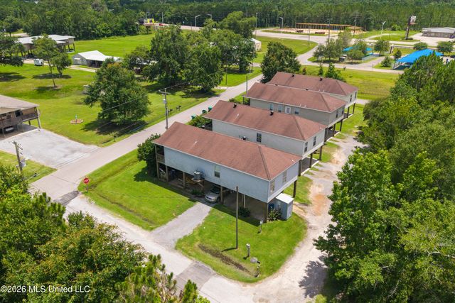 10057 Road 560 Road, 10051, 10057, 10061, 10067, Bay Saint Louis, MS 39520