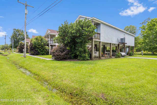 10057 Road 560 Road, 10051, 10057, 10061, 10067, Bay Saint Louis, MS 39520