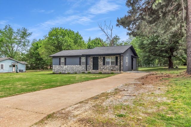 129 TATLOCK CIR, Covington, TN 38019