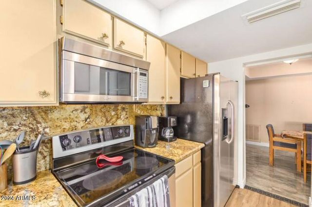 2615 E Campbell Avenue, Phoenix, AZ 85016