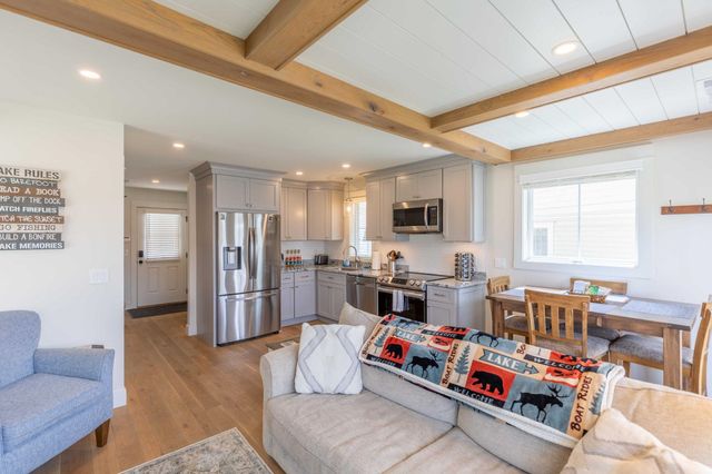109 Weirs Blvd Unit 6, Laconia, NH 03246