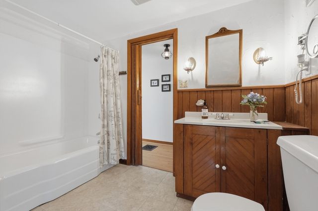 61 Houlton Street, Swansea, MA 02777
