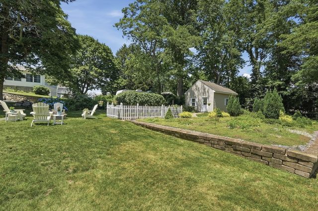 61 Houlton Street, Swansea, MA 02777