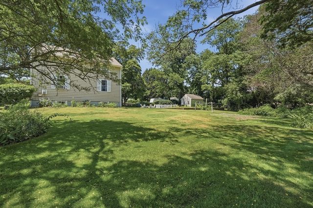 61 Houlton Street, Swansea, MA 02777