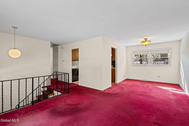 263 Kings Court, Voorheesville, NY 12186