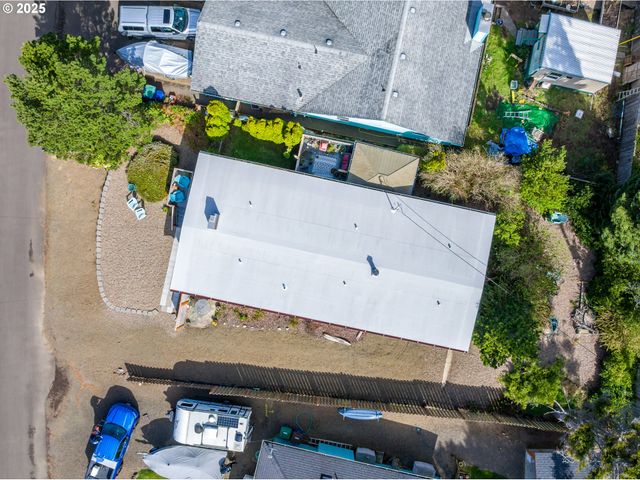 5750 HACIENDA Ave, Lincoln City, OR 97367