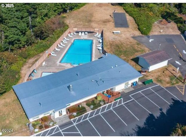 5750 HACIENDA Ave, Lincoln City, OR 97367