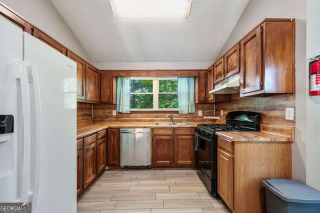 3401 Dogwood Place, Decatur, GA 30034