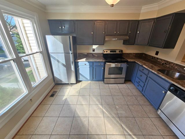 35 KINSMAN VIEW CIR, Silver Spring, MD 20901