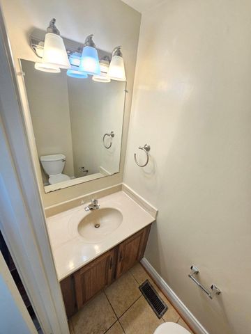 35 KINSMAN VIEW CIR, Silver Spring, MD 20901