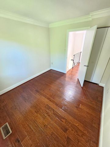 35 KINSMAN VIEW CIR, Silver Spring, MD 20901