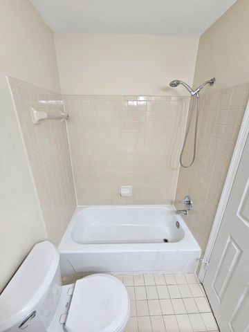 35 KINSMAN VIEW CIR, Silver Spring, MD 20901