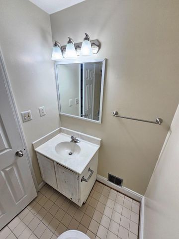 35 KINSMAN VIEW CIR, Silver Spring, MD 20901