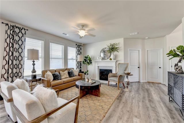 385 Rodeo Drive, Auburn, GA 30011