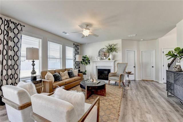 385 Rodeo Drive, Auburn, GA 30011